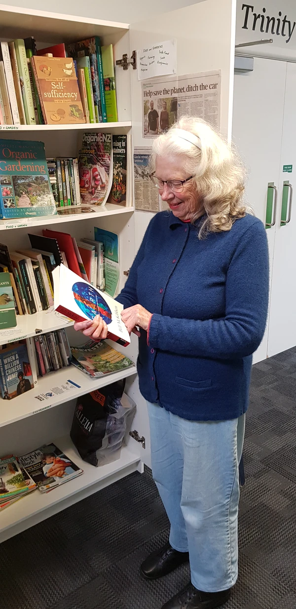 Juliet and the Lift Library