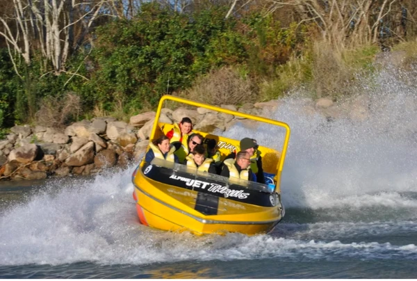 Alpine Jet Thrills Rocks
