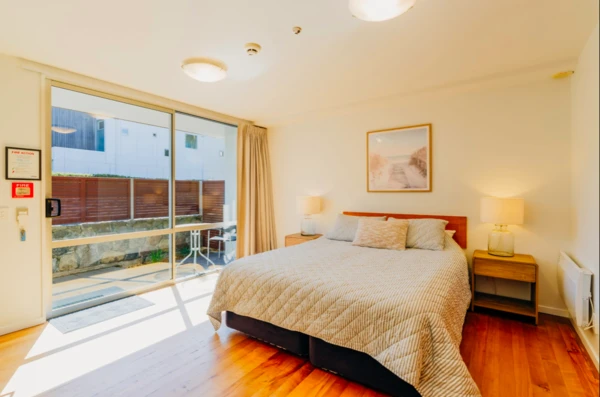 Sumner Apartments - bedroom