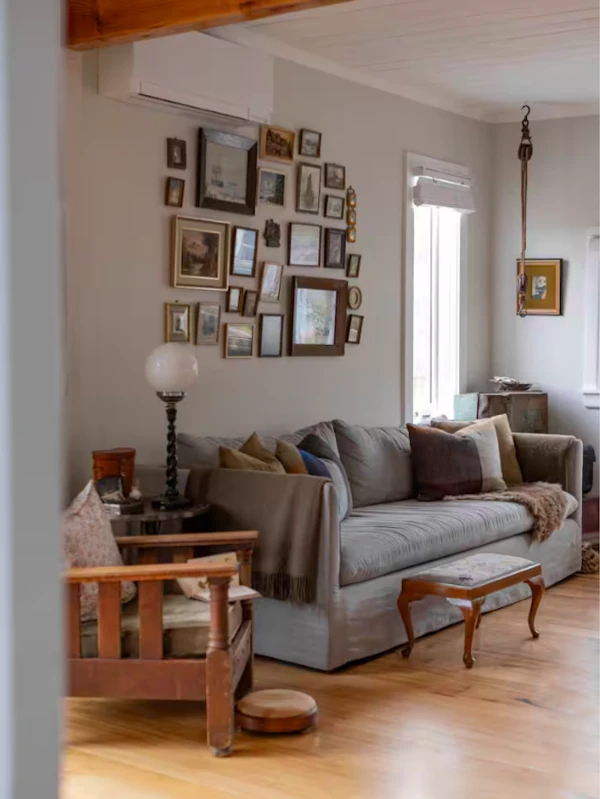 The Daughters Anchorage - Living Area